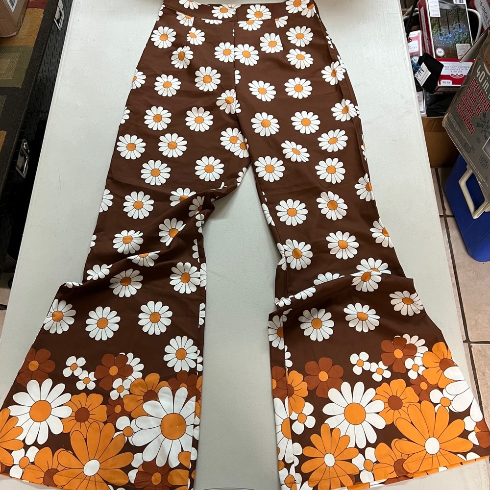 Flower power flared pants